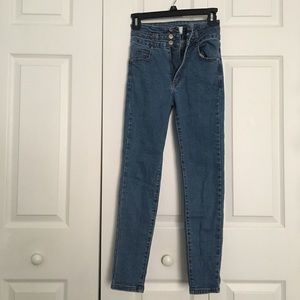 High-waisted skinny jeans